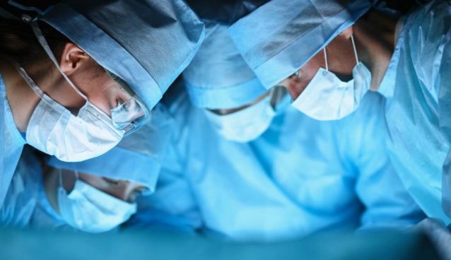 العمليات الجراحية لتكبير القضيب الذكري للرجل